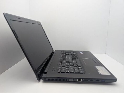 Ноутбук Lenovo G770 / 17.3" (1600x900) TN / Intel Core i5-2410M (2 (4) ядра по 2.3 - 2.9 GHz) / 8 GB DDR3 / 1000 GB HDD / AMD Radeon HD 6650M, 1 GB GDDR3, 128-bit / WebCam / DVD-ROM