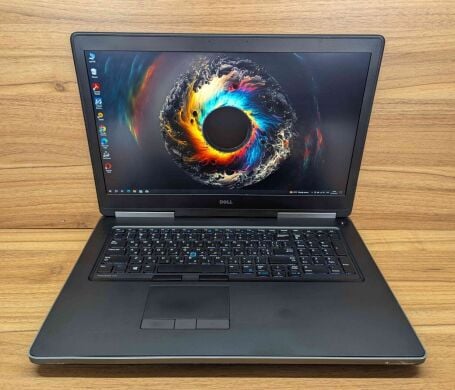 3 шт. Мобільних робочих станцій: Dell Precision 7720 / 17.3" (1920x1080) IPS / Intel Core i7-7820HQ (4 (8) ядра по 2.9 - 3.9 GHz) / 32 GB DDR4 / 512 GB SSD / nVidia Quadro P4000, 8 GB GDDR5, 256-bit / HDMI / Windows 10