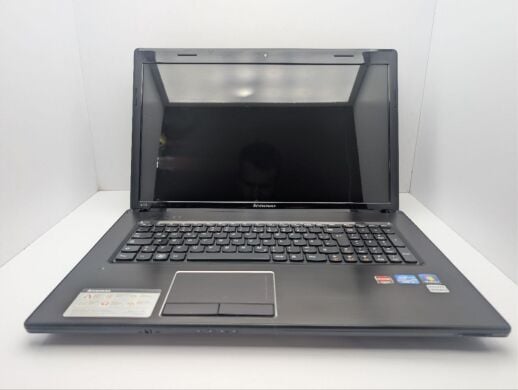 Ноутбук Lenovo G770 / 17.3" (1600x900) TN / Intel Core i5-2410M (2 (4) ядра по 2.3 - 2.9 GHz) / 8 GB DDR3 / 1000 GB HDD / AMD Radeon HD 6650M, 1 GB GDDR3, 128-bit / WebCam / DVD-ROM