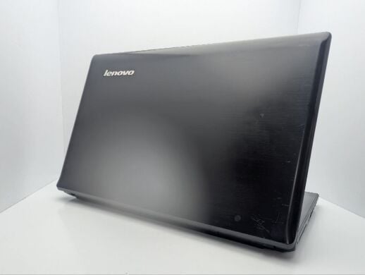 Ноутбук Lenovo G770 / 17.3" (1600x900) TN / Intel Core i5-2410M (2 (4) ядра по 2.3 - 2.9 GHz) / 8 GB DDR3 / 1000 GB HDD / AMD Radeon HD 6650M, 1 GB GDDR3, 128-bit / WebCam / DVD-ROM