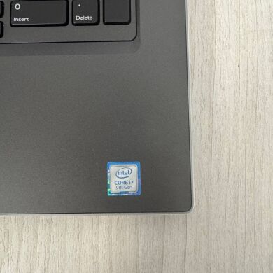 Мобильная рабочая станция Б-класс Dell Precision 7740 / 17.3" (1920x1080) IPS / Intel Core i7-9750H (6 (12) ядер по 2.6 - 4.5 GHz) / 24 GB DDR4 / 256 GB SSD / nVidia Quadro RTX 3000, 6 GB GDDR6, 192-bit / WebCam