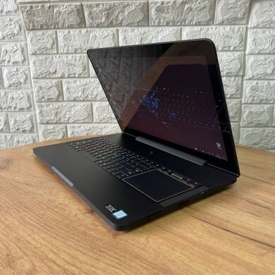 Игровой ноутбук Razer Blade 17 RZ09-0166 / 17.3" (3840x2160) IPS Touch / Intel Core i7-7820HK (4 (8) ядра по 2.9 - 3.9 GHz) / 32 GB DDR4 / 512 GB SSD / nVidia GeForce GTX 1080, 8 GB GDDR5X, 256-bit / WebCam