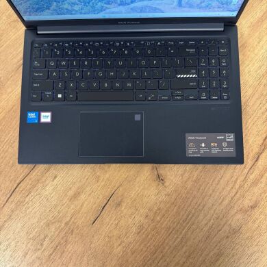 Ультрабук Asus Vivobook F1504VAP / 15.6" (1920x1080) TN / Intel Core 5 120U (10 (12) ядер по 1.4 - 5.0 GHz) / 16 GB DDR4 / 512 GB SSD / Intel Graphics / WebCam