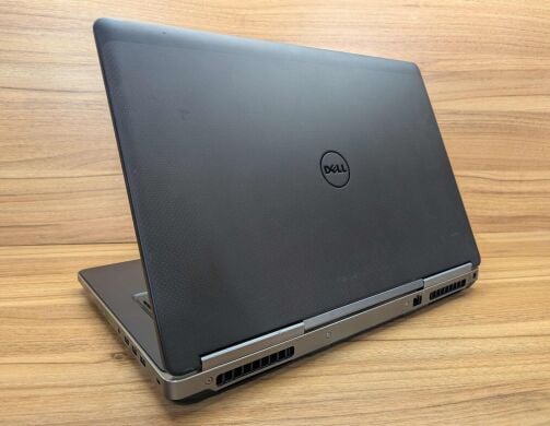 3 шт. Мобільних робочих станцій: Dell Precision 7720 / 17.3" (1920x1080) IPS / Intel Core i7-7820HQ (4 (8) ядра по 2.9 - 3.9 GHz) / 32 GB DDR4 / 512 GB SSD / nVidia Quadro P4000, 8 GB GDDR5, 256-bit / HDMI / Windows 10