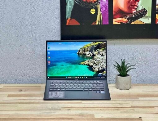 Ультрабук LG Gram 14Z90P / 14" (1920x1080) IPS / Intel Core i7-1165G7 (4 (8) ядра по 2.8 - 4.7 GHz) / 8 GB DDR4 / 512 GB SSD / Intel Iris Xe Graphics / WebCam / Win 11 Home Ультрабук LG Gram 14Z90P / 14" (1920x1080) IPS / Intel Core i7-1165G7 (4 (8) ядра по 2.8 - 4.7 GHz) / 8 GB DDR4 / 512 GB SSD / Intel Iris Xe Graphics / WebCam / Win 11 Home