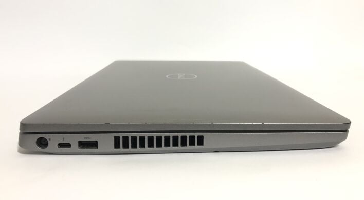 Мобільна робоча станція Б-клас Dell Precision 3551 / 15.6" (1920x1080) IPS / Intel Core i5-10300H (4 (8) ядра по 2.5 - 4.5 GHz) / 16 GB DDR4 / 256 GB SSD NVMe / nVidia Quadro P620, 4 GB GDDR5, 128-bit / WebCam / Win 11 Pro