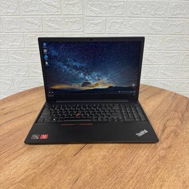 Ноутбук Б-клас Lenovo ThinkPad E585 / 15.6" (1920x1080) IPS / AMD Ryzen 5 2500U (4 (8) ядра по 2.0 - 3.6 GHz) / 8 GB DDR4 / 256 GB SSD NVMe / AMD Radeon Vega 8 Graphics / WebCam