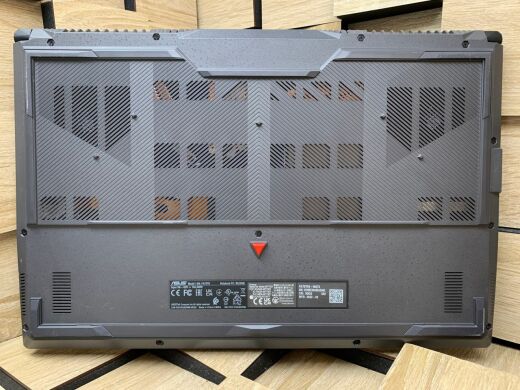 Ігровий ноутбук Б-клас Asus TUF Gaming A17 / 17.3" (1920x1080) IPS / AMD Ryzen 7 6800H (8 (16) ядер по 3.2 - 4.7 GHz) / 16 GB DDR4 / 512 GB SSD M.2 / nVidia GeForce RTX 3050, 4 GB GDDR6, 128-bit / WebCam / Windows 10 ліцензія