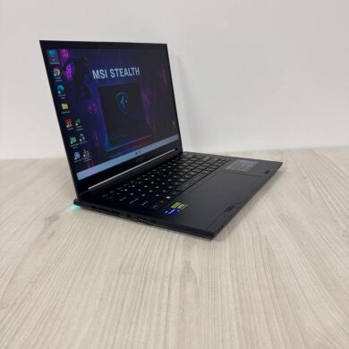 Игровой ноутбук Б-класс Gigabyte Aorus 7 9KF / 17.3" (1920x1080) IPS / Intel Core i5-12500H (12 (16) ядер по 3.3 - 4.5 GHz) / 16 GB DDR4 / 512 GB SSD NVMe / nVidia GeForce RTX 4060, 8 GB GDDR6, 128-bit / WebCam Игровой ноутбук Б-класс Gigabyte Aorus 7 9KF / 17.3" (1920x1080) IPS / Intel Core i5-12500H (12 (16) ядер по 3.3 - 4.5 GHz) / 16 GB DDR4 / 512 GB SSD NVMe / nVidia GeForce RTX 4060, 8 GB GDDR6, 128-bit / WebCam