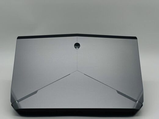 Ігровий ноутбук Dell Alienware 15 R2 / 15.6" (1920x1080) IPS / Intel Core i7-6700HQ (4 (8) ядра по 2.6 - 3.5 GHz) / 16 GB DDR4 / 240 GB SSD + 500 GB HDD / nVidia GeForce GTX 970M, 3 GB GDDR5, 192-bit / WebCam Ігровий ноутбук Dell Alienware 15 R2 / 15.6" (1920x1080) IPS / Intel Core i7-6700HQ (4 (8) ядра по 2.6 - 3.5 GHz) / 16 GB DDR4 / 240 GB SSD + 500 GB HDD / nVidia GeForce GTX 970M, 3 GB GDDR5, 192-bit / WebCam