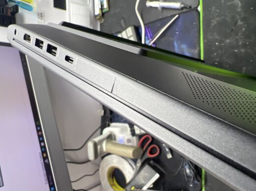 Игровой ноутбук Б-класс HP Victus 16-r0073cl / 16" (1920x1080) IPS / Intel Core i7-13700HX (16 (24) ядер по 1.5 - 5.0 GHz) / 32 GB DDR5 / 960 GB SSD / nVidia GeForce RTX 4060, 8 GB GDDR6, 128-bit / WebCam Игровой ноутбук Б-класс HP Victus 16-r0073cl / 16" (1920x1080) IPS / Intel Core i7-13700HX (16 (24) ядер по 1.5 - 5.0 GHz) / 32 GB DDR5 / 960 GB SSD / nVidia GeForce RTX 4060, 8 GB GDDR6, 128-bit / WebCam