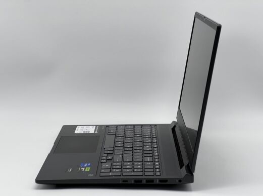 Игровой ноутбук Б-класс HP Victus 16-r0073cl / 16" (1920x1080) IPS / Intel Core i7-13700HX (16 (24) ядер по 1.5 - 5.0 GHz) / 32 GB DDR5 / 960 GB SSD / nVidia GeForce RTX 4060, 8 GB GDDR6, 128-bit / WebCam Игровой ноутбук Б-класс HP Victus 16-r0073cl / 16" (1920x1080) IPS / Intel Core i7-13700HX (16 (24) ядер по 1.5 - 5.0 GHz) / 32 GB DDR5 / 960 GB SSD / nVidia GeForce RTX 4060, 8 GB GDDR6, 128-bit / WebCam