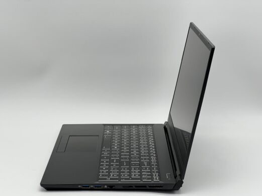 Игровой ноутбук Lambda Tensorbook / 15.6" (1920x1080) IPS / Intel Core i7-10875H (8 (16) ядер по 2.3 - 5.1 GHz) / 32 GB DDR4 / 960 GB SSD / nVidia GeForce RTX 2080 Super, 8 GB GDDR6, 256-bit / WebCam 