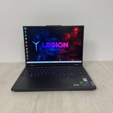 Игровой ноутбук Lenovo Legion Pro 5 16IRX8 / 16" (2560x1600) IPS / Intel Core i7-13700HX (16 (24) ядра по 3.7 - 5.0 GHz) / 16 GB DDR5 / 512 GB SSD / nVidia GeForce RTX 4070, 8 GB GDDR6, 128-bit / WebCam Игровой ноутбук Lenovo Legion Pro 5 16IRX8 / 16" (2560x1600) IPS / Intel Core i7-13700HX (16 (24) ядра по 3.7 - 5.0 GHz) / 16 GB DDR5 / 512 GB SSD / nVidia GeForce RTX 4070, 8 GB GDDR6, 128-bit / WebCam