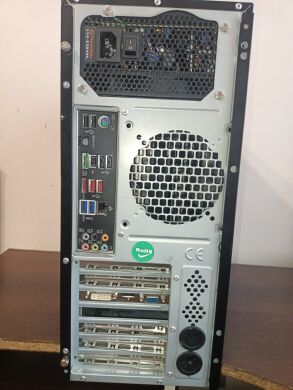 Игровой ПК Б-класс Hornet CA-0300 Tower / Intel Core i7-950 (4 (8) ядра по 3.06 - 3.33 GHz) / 8 GB DDR3 / 1000 GB HDD / AMD Radeon HD 5670, 1 GB GDDR5, 128-bit / 430W 