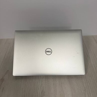 Мобільна робоча станція Б-клас Dell Precision 5540 / 15.6" (1920x1080) IPS / Intel Core i7-9850H (6 (12) ядер по 2.6 - 4.6 GHz) / 16 GB DDR4 / 512 GB SSD / nVidia Quadro T1000, 4 GB GDDR5, 128-bit / WebCam