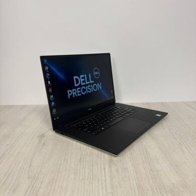 Мобільна робоча станція Б-клас Dell Precision 5540 / 15.6" (1920x1080) IPS / Intel Core i7-9850H (6 (12) ядер по 2.6 - 4.6 GHz) / 16 GB DDR4 / 512 GB SSD / nVidia Quadro T1000, 4 GB GDDR5, 128-bit / WebCam