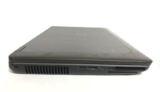 Мобільна робоча станція Б-клас HP ZBook 17 G2 / 17.3" (1920x1080) TN / Intel Core i7-4810MQ (4 (8) ядра по 2.8 - 3.8 GHz) / 16 GB DDR3 / 256 GB SSD / nVidia Quadro K4100M, 4 GB GDDR5, 256-bit / WebCam / DVD-ROM / Win 10 Pro