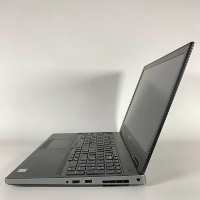 Мобільна робоча станція Dell Precision 7530 / 15.6" (1920x1080) IPS / Intel Core i7-8850H (6 (12) ядра по 2.6 - 4.3 GHz) / 16 GB DDR4 / 512 GB SSD / nVidia Quadro P1000, 4 GB GDDR5, 128-bit / HDMI / WebCam