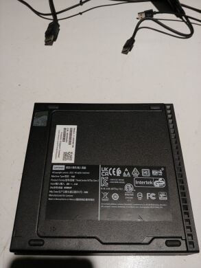 Неттоп Lenovo Thinkcentre m75q Gen2 USFF / AMD Ryzen 3 PRO 5350GE (4 (8) ядер по 3.6 - 4.2 GHz) / 8 GB DDR4 / 256 GB SSD / AMD RX Vega 6 / USB 3.1 / Windows 11 / Блок питания в комплекте