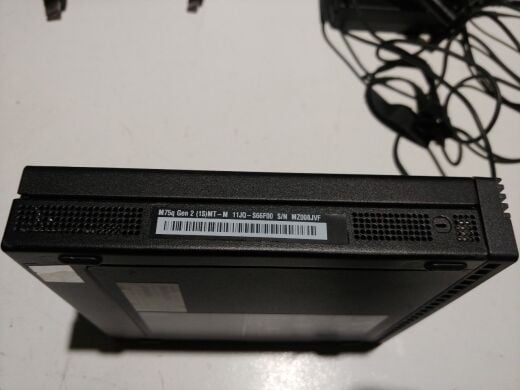 Неттоп Lenovo Thinkcentre m75q Gen2 USFF / AMD Ryzen 3 PRO 5350GE (4 (8) ядер по 3.6 - 4.2 GHz) / 8 GB DDR4 / 256 GB SSD / AMD RX Vega 6 / USB 3.1 / Windows 11 / Блок питания в комплекте