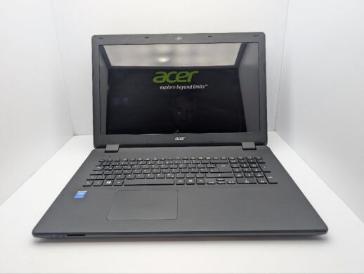 Ноутбук Acer Aspire ES1-711 / 17.3" (1600x900) TN / Intel Pentium N3540 (4 ядра по 2.16 - 2.66 GHz) / 8 GB DDR3 / 120 GB SSD / Intel HD Graphics / WebCam / DVD-ROM