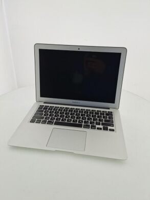Ноутбук Apple MacBook Air A1466 (2015 year) / 13.3" (1440x900) IPS / Intel Core i7-5650U (2 (4) ядра по 2.2 - 3.1 GHz) / 8 GB DDR3 / 256 GB SSD / Intel HD Graphics 6000 / WebCam 