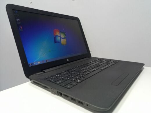 Ноутбук HP 255 G4 / 15.6" (1366х768) TN / AMD E1-6015 (2 ядра по 1.4 GHz) / 4 GB DDR3 / 500 GB HDD / AMD Radeon R2 Graphics / WebCam / АКБ не держит