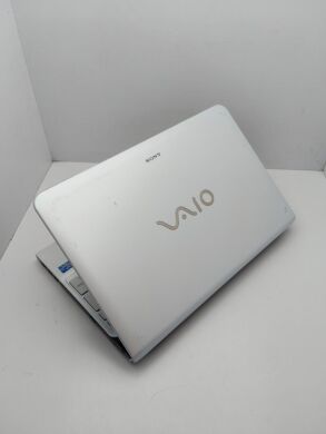 Ноутбук Sony SV1512 / 15.6 (1366x768) TN / Intel Core i5-3210M (2 (4) ядра по 2.5 - 3.1 GHz) / 6 GB DDR3 / 650 GB HDD / AMD Radeon HD 7600M, 1 GB GDDR3, 64-bit / WebCam