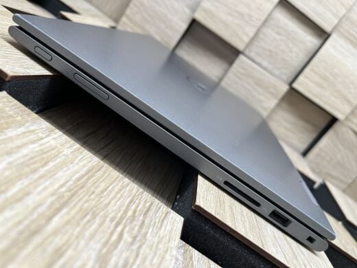 Ноутбук-трансформер Dell Inspiron 13-5378 2-in-1 / 13.3" (1920x1080) IPS Touch / Intel Core i7-7500U (2 (4) ядра по 2.7 - 3.5 GHz) / 8 GB DDR4 / 480 GB SSD / Intel HD Graphics 620 / WebCam / HDMI