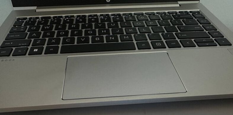 Ультрабук HP ProBook 445 G9 / 14" (1920x1080) IPS / AMD Ryzen 5 5625U (6 (12) ядер по 2.3 - 4.3 GHz) / 16 GB DDR4 / 512 GB SSD / AMD Radeon RX Vega 7 Graphics / WebCam