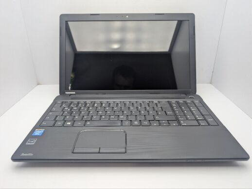 Ноутбук Toshiba Satellite C50-A / 15.6" (1366x768) TN / Intel Celeron N2820 (2 ядра по 2.13 - 2.39 GHz) / 8 GB DDR3 / 250 GB HDD / Intel HD Graphics / WebCam / DVD-ROM
