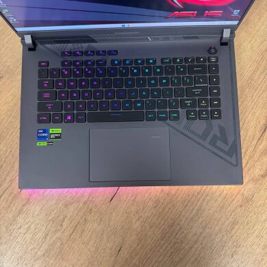 Ігровий ноутбук Б-клас Asus ROG Strix G16 G614JI / 16" (2560x1600) IPS / Intel Core i9-13980HX (24 (32) ядра по 4.0 - 5.6 GHz) / 32 GB DDR5 / 1000 GB SSD / nVidia GeForce RTX 4070, 8 GB GDDR6, 128-bit / WebCam