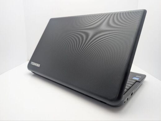 Ноутбук Toshiba Satellite C50-A / 15.6" (1366x768) TN / Intel Celeron N2820 (2 ядра по 2.13 - 2.39 GHz) / 8 GB DDR3 / 250 GB HDD / Intel HD Graphics / WebCam / DVD-ROM