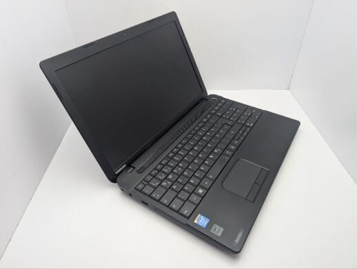 Ноутбук Toshiba Satellite C50-A / 15.6" (1366x768) TN / Intel Celeron N2820 (2 ядра по 2.13 - 2.39 GHz) / 8 GB DDR3 / 250 GB HDD / Intel HD Graphics / WebCam / DVD-ROM