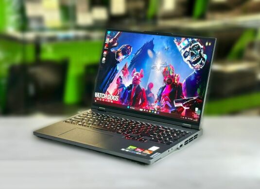 Ігровий ноутбук Lenovo Legion 5 Pro 16ARX8 / 16" (2560x1600) IPS / AMD Ryzen 5 7645HX (6 (12) ядер по 4.0 - 5.0 GHz) / 16 GB DDR5 / 512 GB SSD M.2 / nVidia GeForce RTX 4050, 6 GB GDDR6, 96-bit / WebCam / Win 11 Home