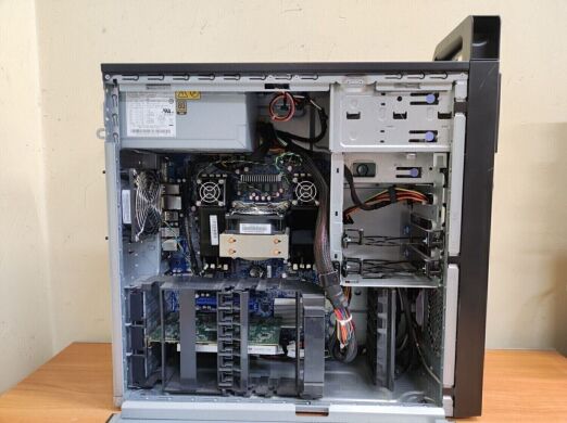 Рабочая станция Lenovo ThinkStation S30 Tower / Intel Xeon E5-2670 (8 (16) ядер по 2.6 - 3.3 GHz) / 128 GB DDR3 / 1000 GB HDD / nVidia Quadro 2000, 1 GB GDDR5, 128-bit / 610W / DVI / DisplayPort