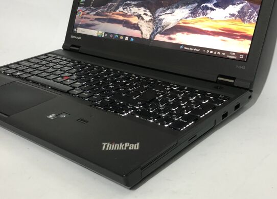 Мобільна робоча станція Lenovo ThinkPad W540 / 15.6" (2880x1620) IPS / Intel Core i7-4900MQ (4 (8) ядра по 2.8 - 3.8 GHz) / 16 GB DDR3 / 256 GB SSD / nVidia Quadro K2100M, 2 GB GDDR5, 128-bit / WebCam / DVD-ROM / Win 10 Pro