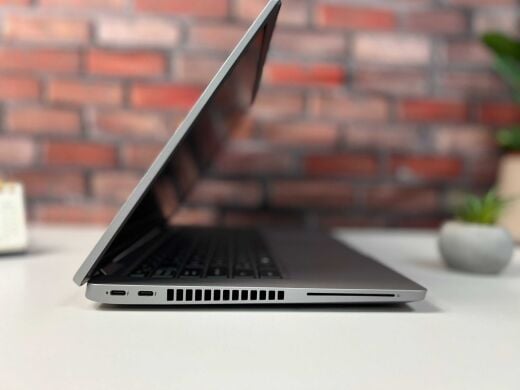 Ультрабук Dell Latitude 5420 / 14" (1920x1080) IPS / Intel Core i3-1125G4 (4 (8) ядра по 2.0 - 3.7 GHz) / 16 GB DDR4 / 256 GB SSD / Intel UHD Graphics / WebCam / Windows 10 Pro