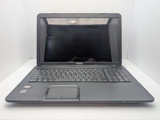 Ноутбук Toshiba Satellite C870D / 17.3" (1600x900) TN / AMD E1-1200 (2 ядра по 1.4 GHz) / 6 GB DDR3 / 120 GB SSD / AMD Radeon HD 7330, 1 GB GDDR3, 64-bit / WebCam