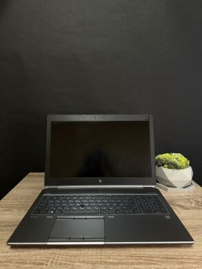Мобильная рабочая станция HP ZBook 15 G5 / 15.6" (1920x1080) IPS / Intel Core i7-8750H (6 (12) ядра по 2.2 - 4.1 GHz) / 16 GB DDR4 / 512 GB SSD M.2 / nVidia Quadro P2000, 4 GB GDDR5, 128-bit / WebCam