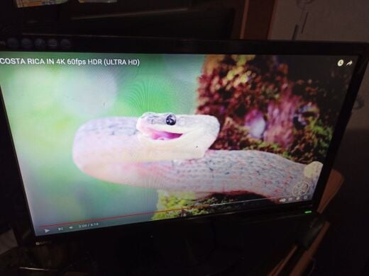 Комплект ПК Б-класс: Fujitsu Esprimo E500 E85+ SFF / Intel Core i3-2120 (2 (4) ядра по 3.3 GHz) / 8 GB DDR3 / 250 GB HDD / Intel HD Graphics 2000 / DVD-ROM + Монитор BenQ G2020HD / 20" (1600x900) TN / 1x DVI, 1x VGA / VESA 100x100