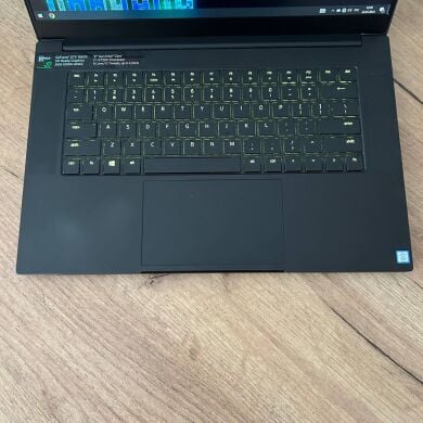 Ігровий ноутбук Razer Blade 15 RZ09-0300 / 15.6" (1920x1080) IPS / Intel Core i7-9750H (6 (12) ядер по 2.6 - 4.5 GHz) / 16 GB DDR4 / 256 GB SSD / nVidia GeForce GTX 1660 Ti, 6 GB GDDR6, 192-bit / WebCam