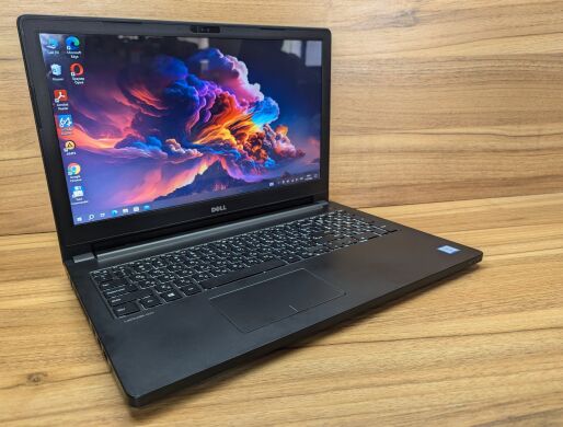 Ноутбук Б-клас Dell Latitude 3570 / 15.6" (1920x1080) IPS Touch / Intel Core i7-6500U (2 (4) ядра по 2.5 - 3.1 GHz) / 8 GB DDR3 / 240 GB SSD / nVidia GeForce 920M, 2 GB DDR3, 64-bit / WebCam / Windows 10
