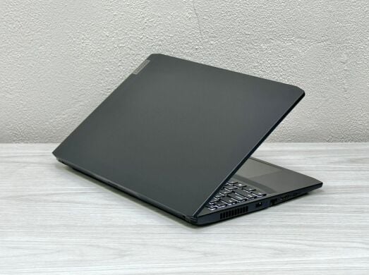 Ігровий ноутбук Lenovo IdeaPad Gaming 3 15IHU6 / 15.6" (1920x1080) IPS / Intel Core i5-11320H (4 (8) ядра по 2.5 - 4.5 GHz) / 16 GB DDR4 / 512 GB SSD M.2 / nVidia GeForce GTX 1650, 4 GB GDDR6, 128-bit / WebCam / Win 11 Home