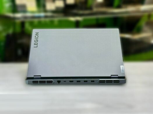 Ігровий ноутбук Lenovo Legion 5 Pro 16ARX8 / 16" (2560x1600) IPS / AMD Ryzen 5 7645HX (6 (12) ядер по 4.0 - 5.0 GHz) / 16 GB DDR5 / 512 GB SSD M.2 / nVidia GeForce RTX 4050, 6 GB GDDR6, 96-bit / WebCam / Win 11 Home