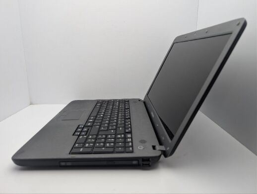 Ноутбук Samsung R528 / 15.6" (1366x768) TN / Intel Core 2 Duo T6600 (2 ядра по 2.2 GHz) / 6 GB DDR3 / 250 GB HDD / Intel Graphics / WebCam / DVD-ROM / АКб не тримає Ноутбук Samsung R528 / 15.6" (1366x768) TN / Intel Core 2 Duo T6600 (2 ядра по 2.2 GHz) / 6 GB DDR3 / 250 GB HDD / Intel Graphics / WebCam / DVD-ROM / АКб не тримає