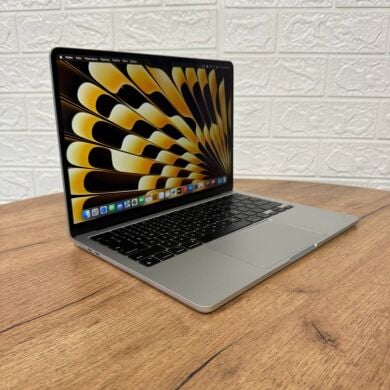 Ультрабук Б-класс Apple MacBook Air 2022 A2681 / 13.6" (2560x1664) IPS / Apple M2 (8 ядер по 3.5 GHz) / 8 GB DDR5 / 250 GB SSD / Apple M2 Graphics / WebCam / MacOS Ультрабук Б-класс Apple MacBook Air 2022 A2681 / 13.6" (2560x1664) IPS / Apple M2 (8 ядер по 3.5 GHz) / 8 GB DDR5 / 250 GB SSD / Apple M2 Graphics / WebCam / MacOS