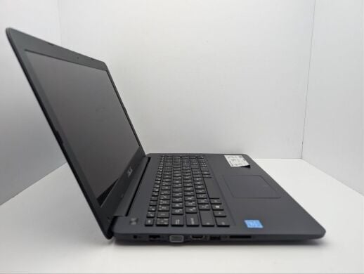 Ноутбук Asus E502S Black / 15.6" (1366x768) TN / Intel Pentium N3700 (4 ядра по 1.6 - 2.4 GHz) / 4 GB DDR3 / 120 GB SSD / Intel HD Graphics / WebCam