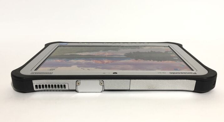 Защищенный планшет Panasonic Toughpad FZ-G1 MK1 / 10.1" (1920x1200) IPS Touch / Intel Core i5-3437U (2 (4) ядра по 1.9 - 2.9 GHz) / 4 GB DDR3 / 128 GB SSD / Intel HD Graphics 4000 / WebCam / Win 10 Pro
